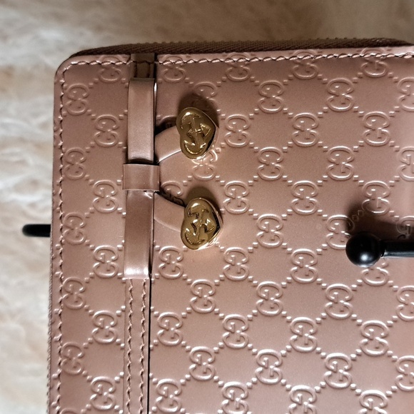 Gucci Micro Guccissima Bow Wallet EUC - Picture 3 of 17